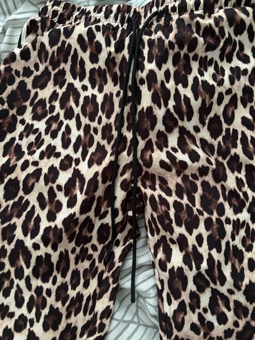 Pantaloni leopard