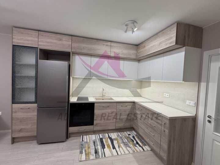 Чисто нов -двустаен -Зимно кино