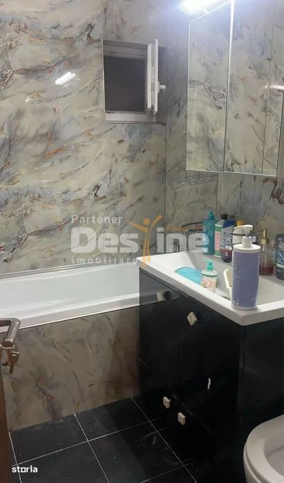 Apartament cu 3 camere mobilat si utilat