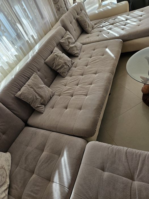 Голям пе-образен диван
