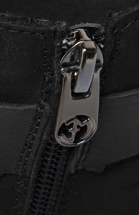 Боти от   Eva Minge