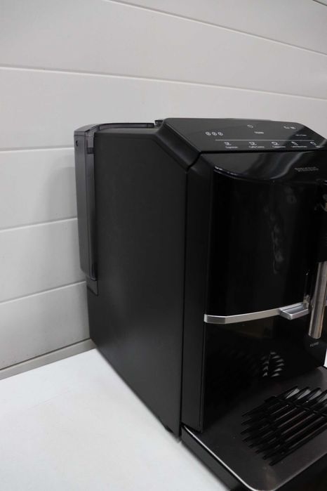 Siemens TF301G EQ300 автоматична кафемашина за еспресо, UK Щепсел