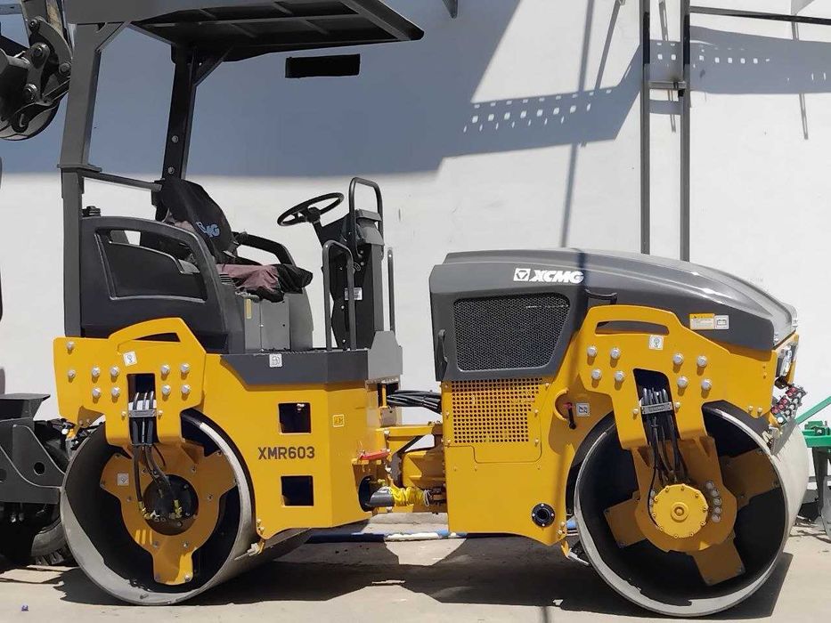 Двухвальцовый каток XCMG - XMR603 (6 тн.)