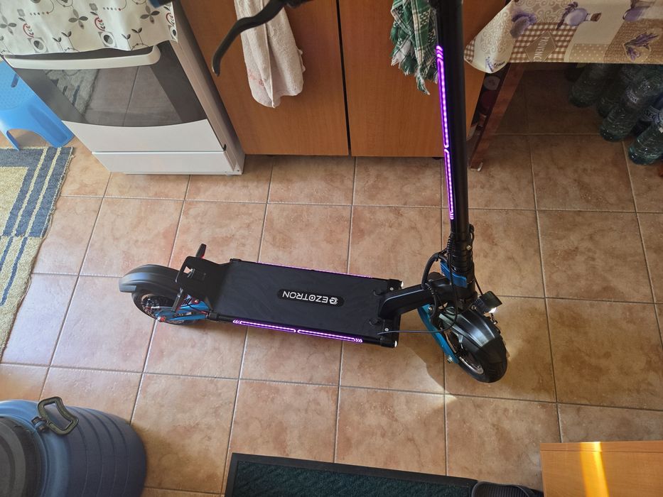 Trotineta electrica ezotron t10  ca noua