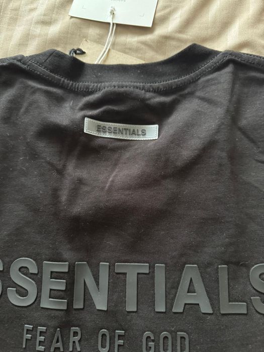 Tricou essentials