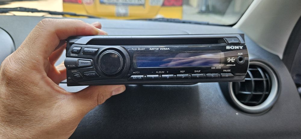 Продажба на авторадио CD, MP3, Sony