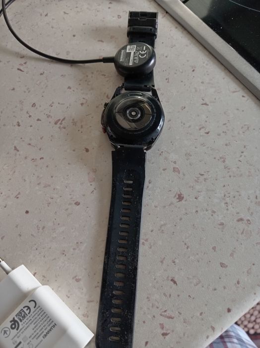 Смарт часовник Samsung