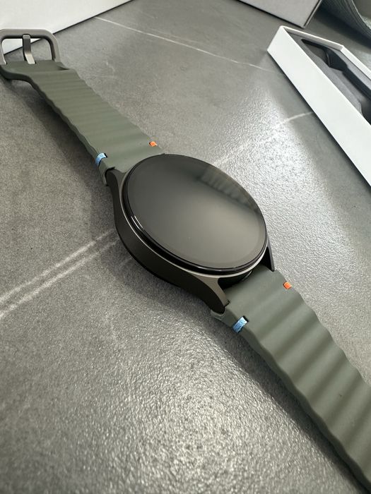 Samsung Galaxy Watch7 (ЧИСТО НОВ!)