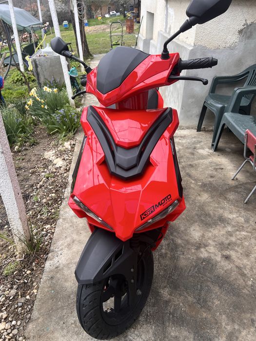 Скутер KSR Demonio 125