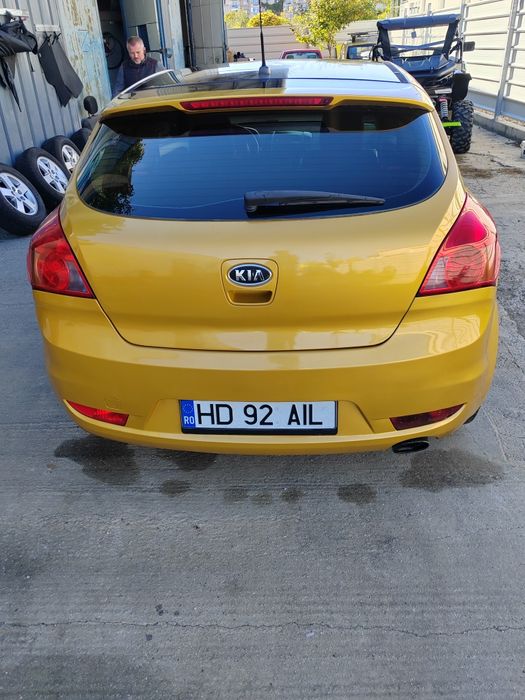 Vând Kia Cee'd 2008