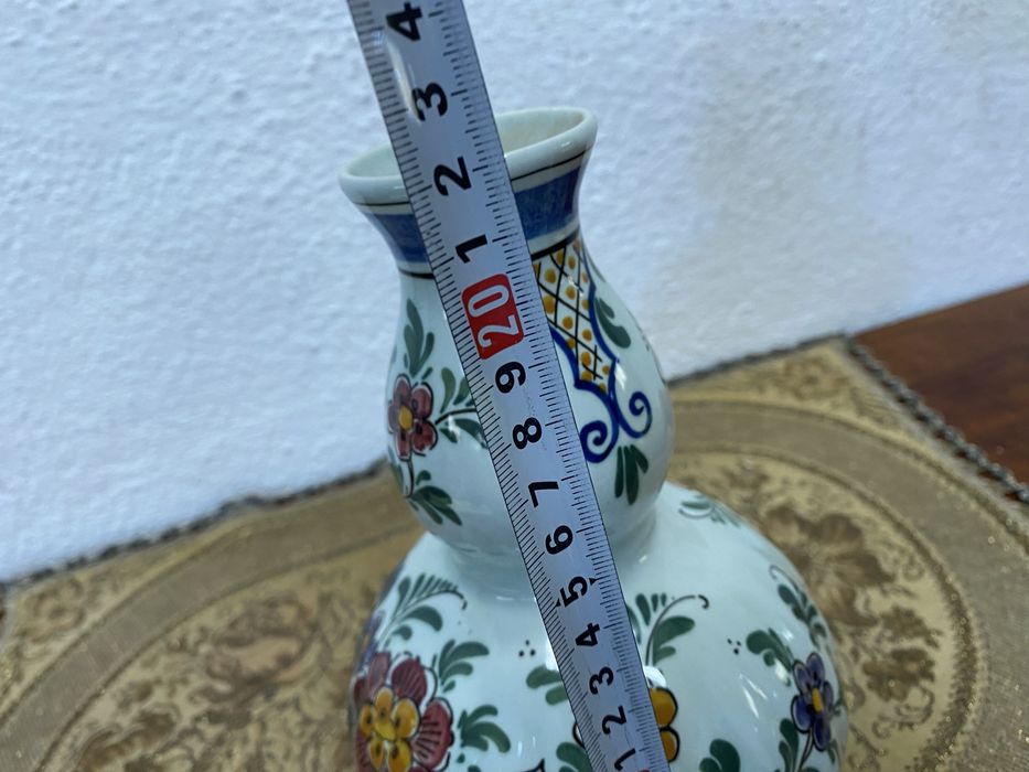 Португалска ваза от порцелан