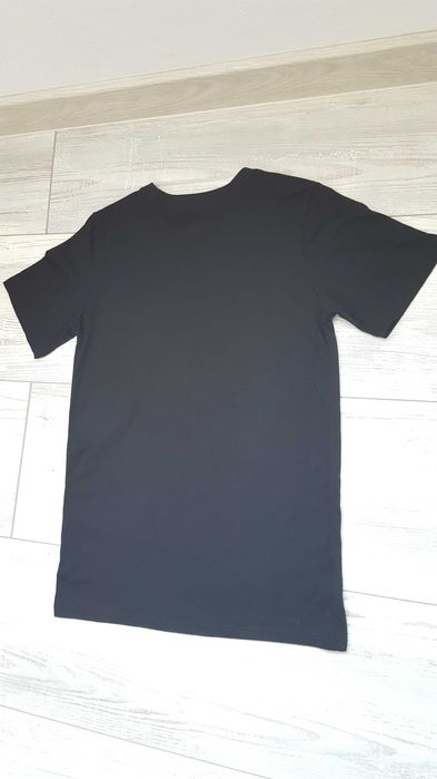 Черна детска унисекс тениска Nike за ръст 147-163 см или 11 - 13 год.