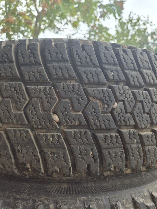 PIRELLI 215/65/16