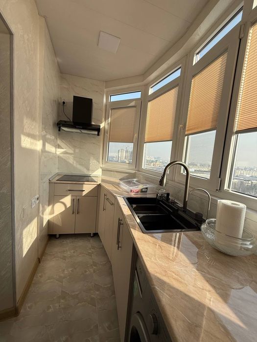 Своя метро Ойбек 3/13/16, долгосрочная аренда.