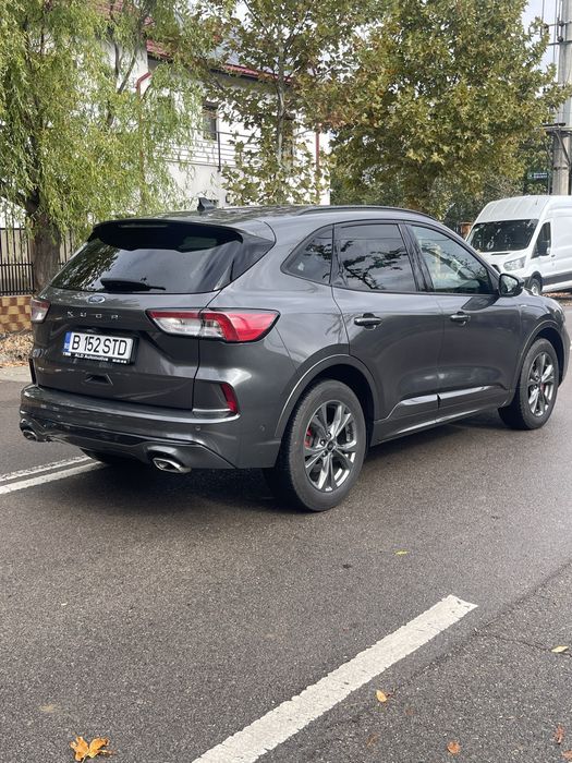 FORD Kuga 2023 — imagine 3