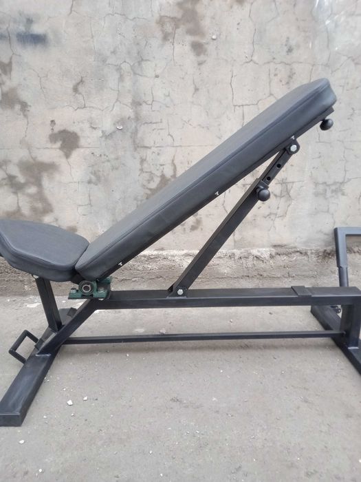 Универсальная спортивная скамья