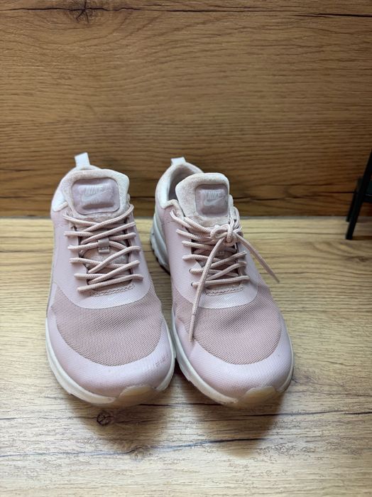 оригинални маратонки Nike air max thea