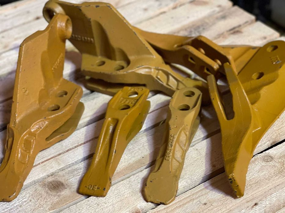 Dinti de cupa buldoexcavatoare Jcb laterali