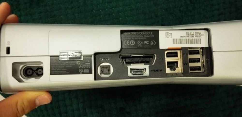 Xbox 360 slim HALO EDITION