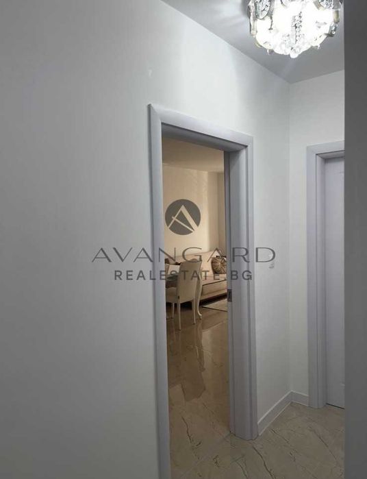 Продава се Тристаен апартамент в Пловдив, Остромила - 104 кв.м за 2279 €/кв.м - Снимка #11