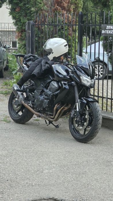 Kawasaki Z750 2009 Naked Bike (NU Honda, Yamaha, Suzuki, Aprilia A1,A2)