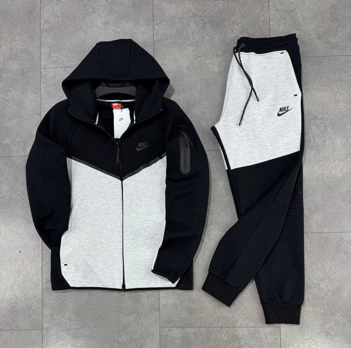 Nike TECH Fleece Set
