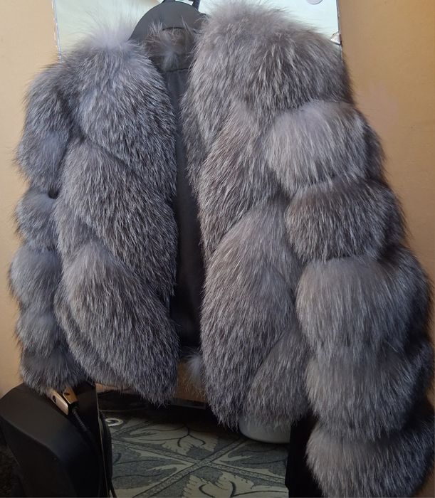 Haina de blană naturală