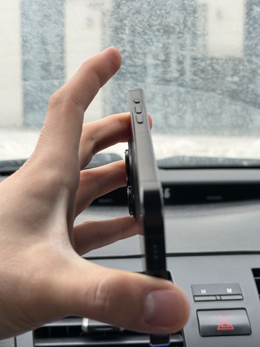 Iphone 16 pro 256 GB. С коробкой. 94%. Без сколов, без ремонта идеал.