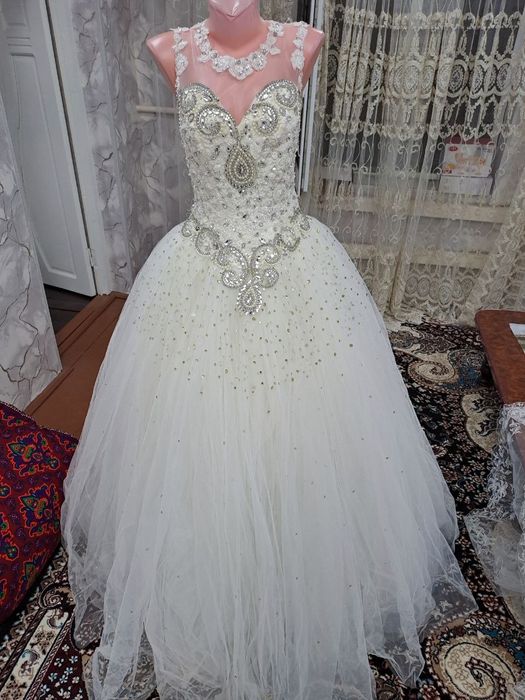 Келин куйлаклар российский келишилган арзон нархда сотлади холати яхши