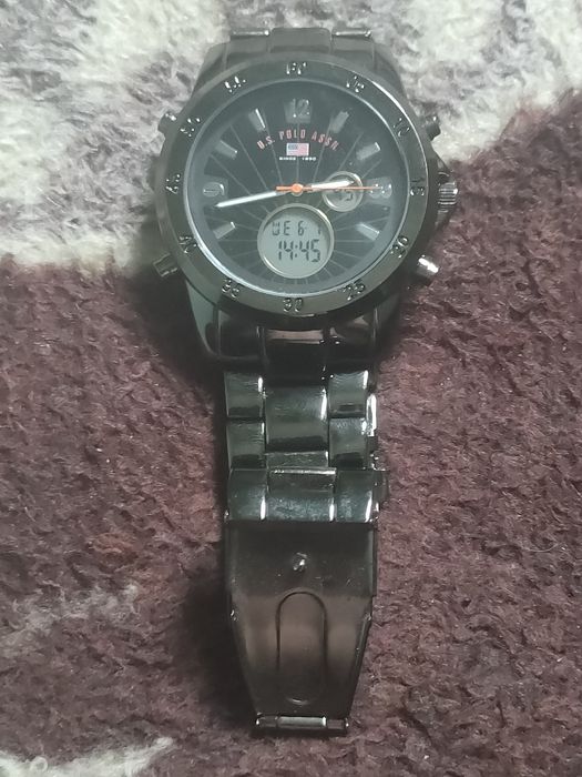 Кварцов електронен часовник-поръчков