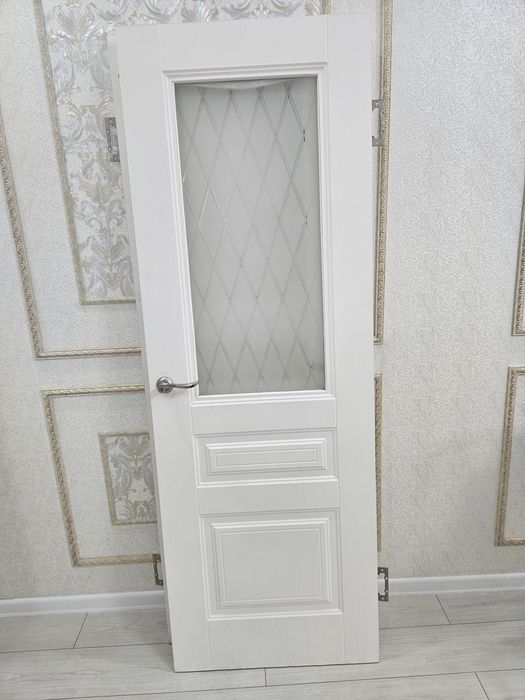 Продам 7 шт дверей