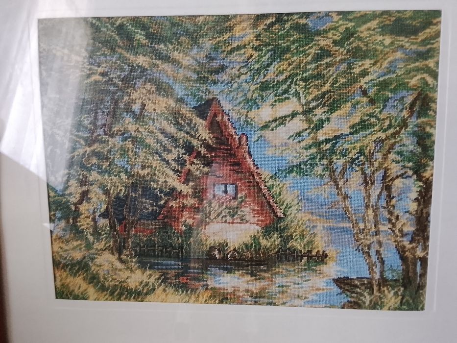 Vând goblen cusut manual