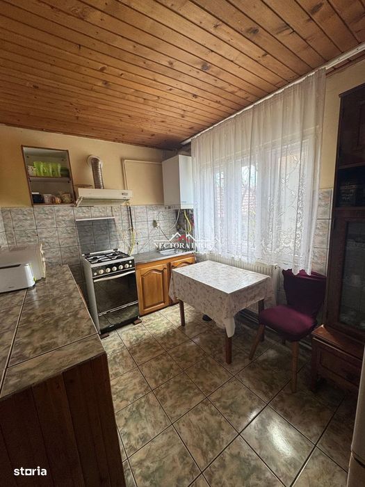 NECTORA IMOB Exclusivitate-Casa Str. Caisilor, 757 mp tereen, Utilata