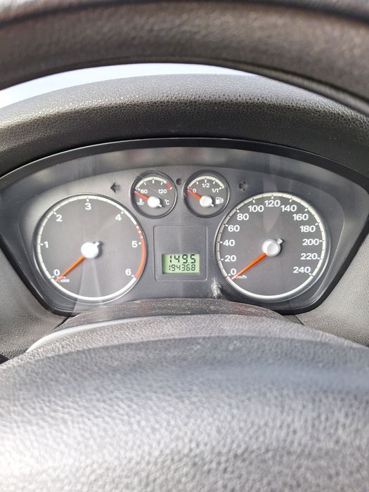 Vând Ford Focus II Hatchback 1.6 TDCi (90 CP) /2005, fără filtru particule -DPF, din fabrică.