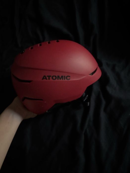 Женска ски каска