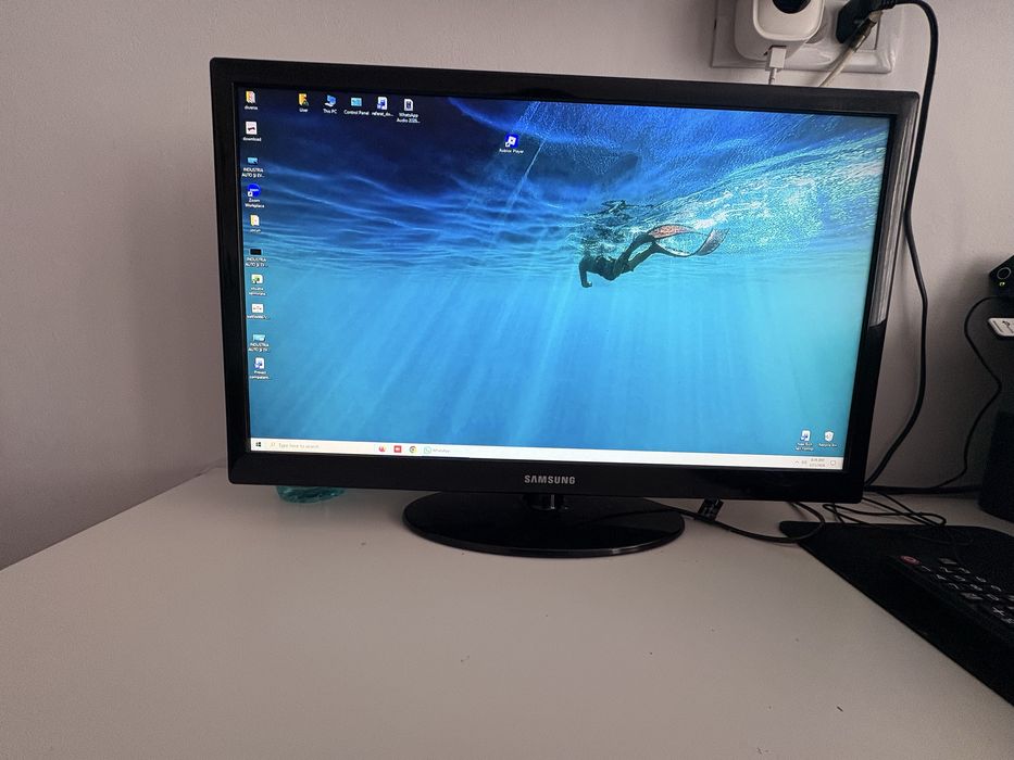 Mini PC Lenovo +monitor Tv Samsung 45”