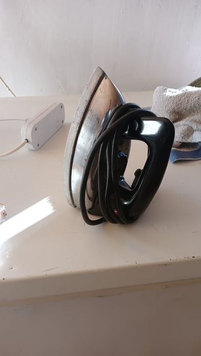 Продам утюг советский