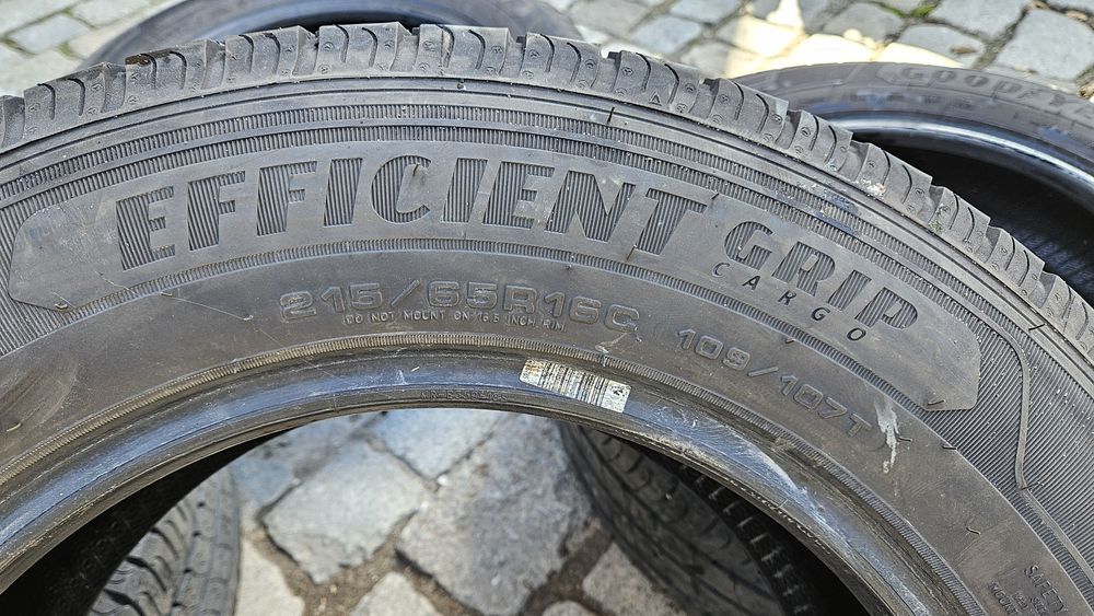 Goodyear Efficient grip cargo 215 65 R16C