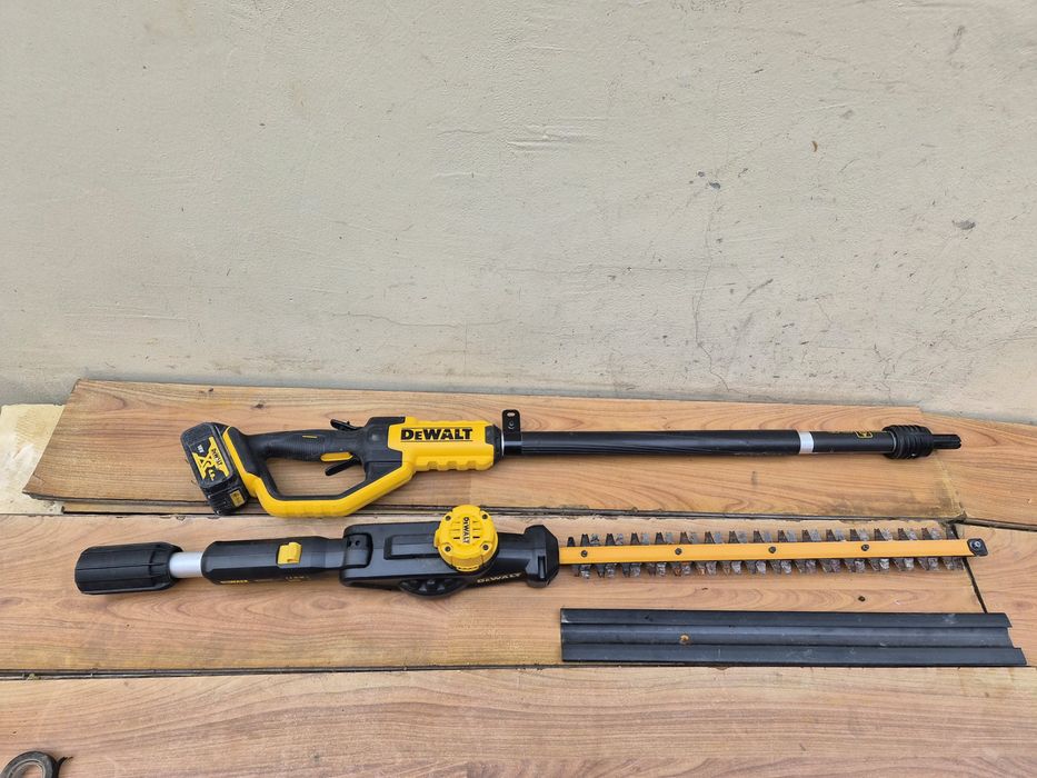 Foarfeca gard viu cu acumulator Dewalt DCMPH566