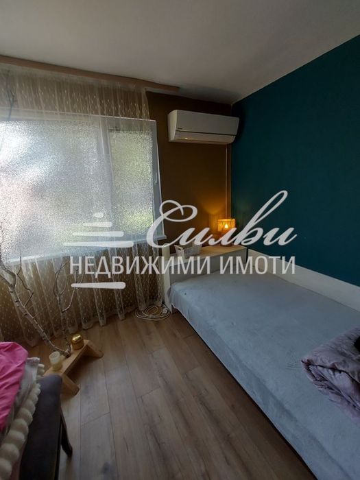 Етаж от ТУХЛЕНА къща на плоча с ГАРАЖ - кв. ПОЖАРНАТА!