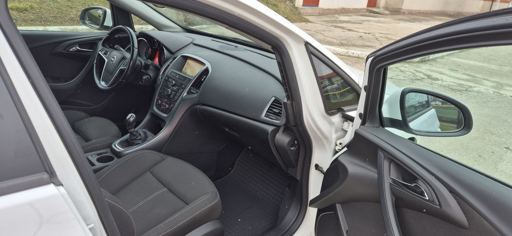 Opel astra j 1.6 CDTI