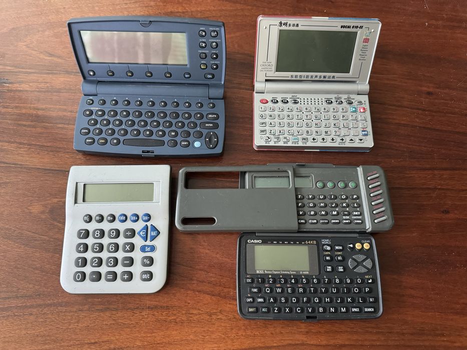 Colectie calculatoare stiintifice si organizatoare