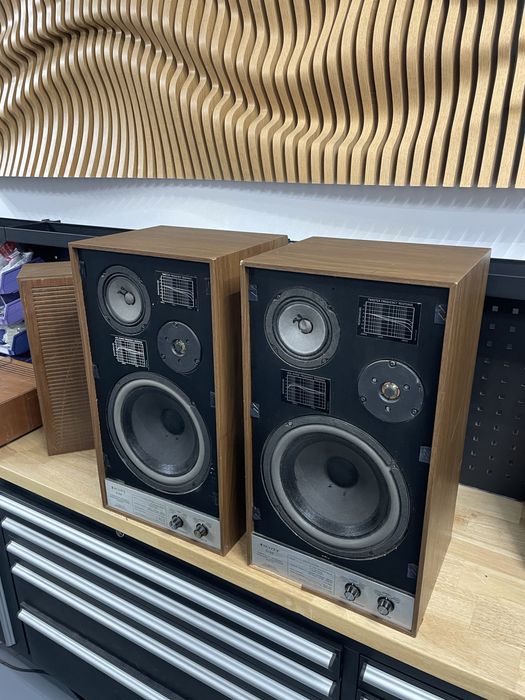 Vand / schimb boxe vintage scott s186