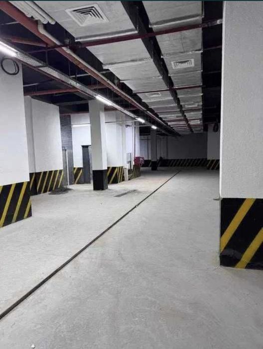 Продаётся квартира коробка Aviasozlar Plaza рынок Кадышева