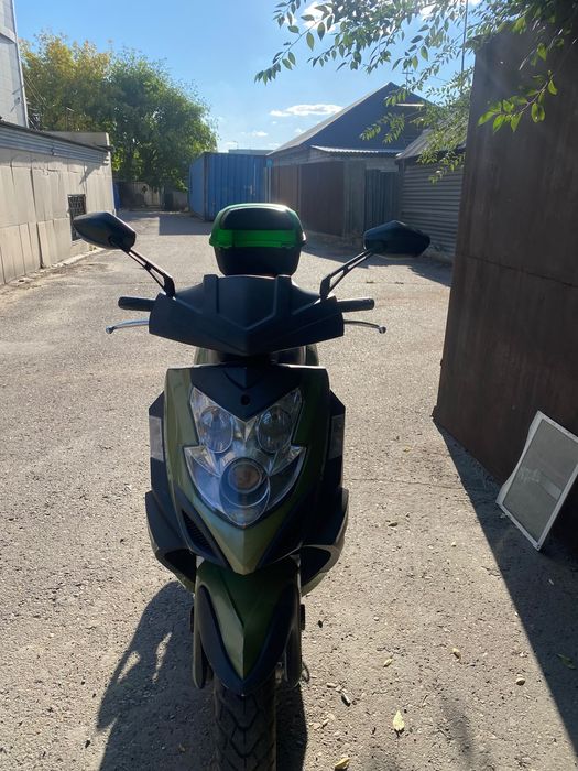 Продам скутер 150 кубовый
