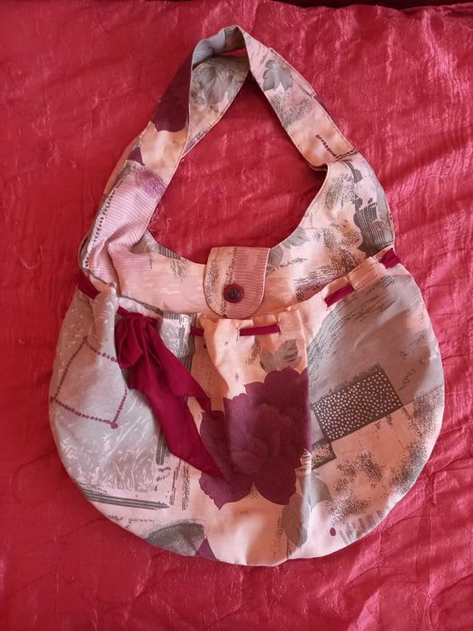 Нова чанта тип торба