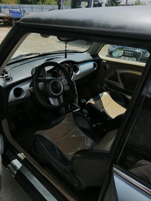 MINI Cooper 1.6 Benzină 116 Cp 2008