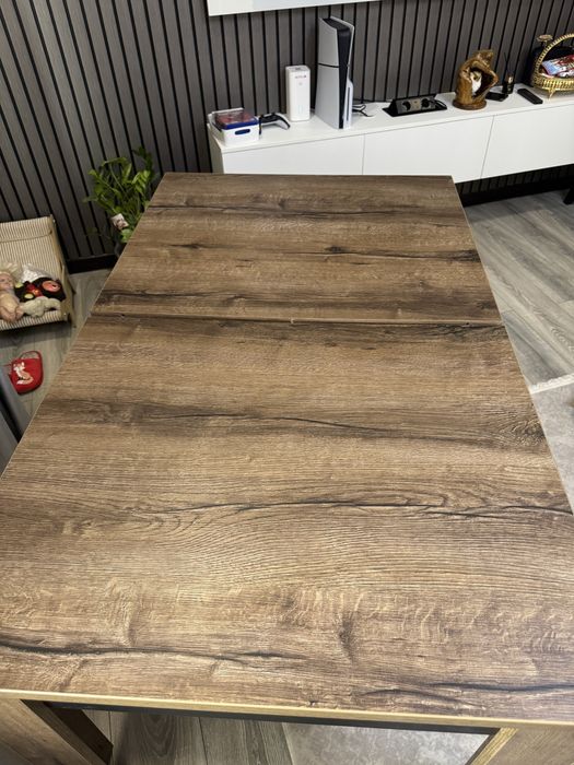 стол для гостинной