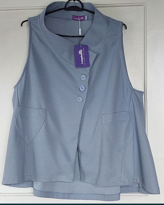 Бомбер Веfrее, Жилетка от Compliment.