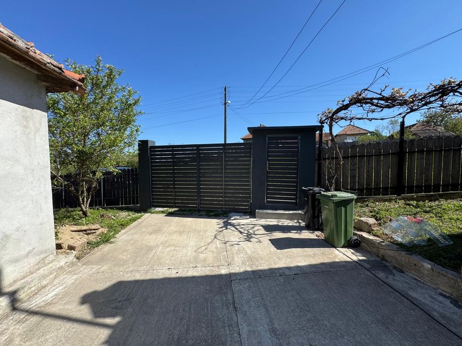 Casă de vânzare în Sumugiu